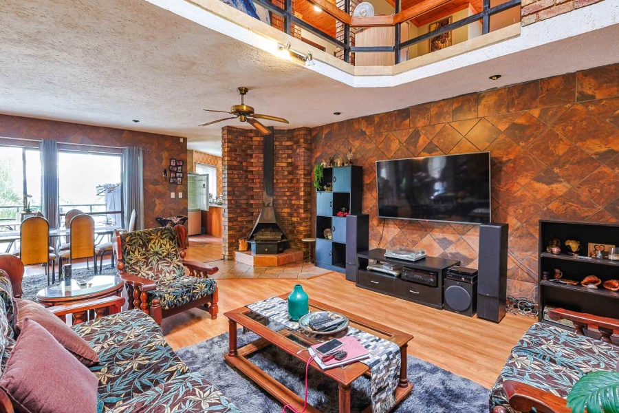 4 Bedroom Property for Sale in Hartbeespoort North West